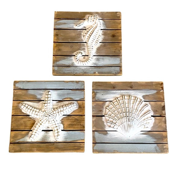 NWOT: SET OF 3 DISTRESSED WOOD “FRIENDS OF THE SEA” HANGING DECOR - Picture 1 of 7